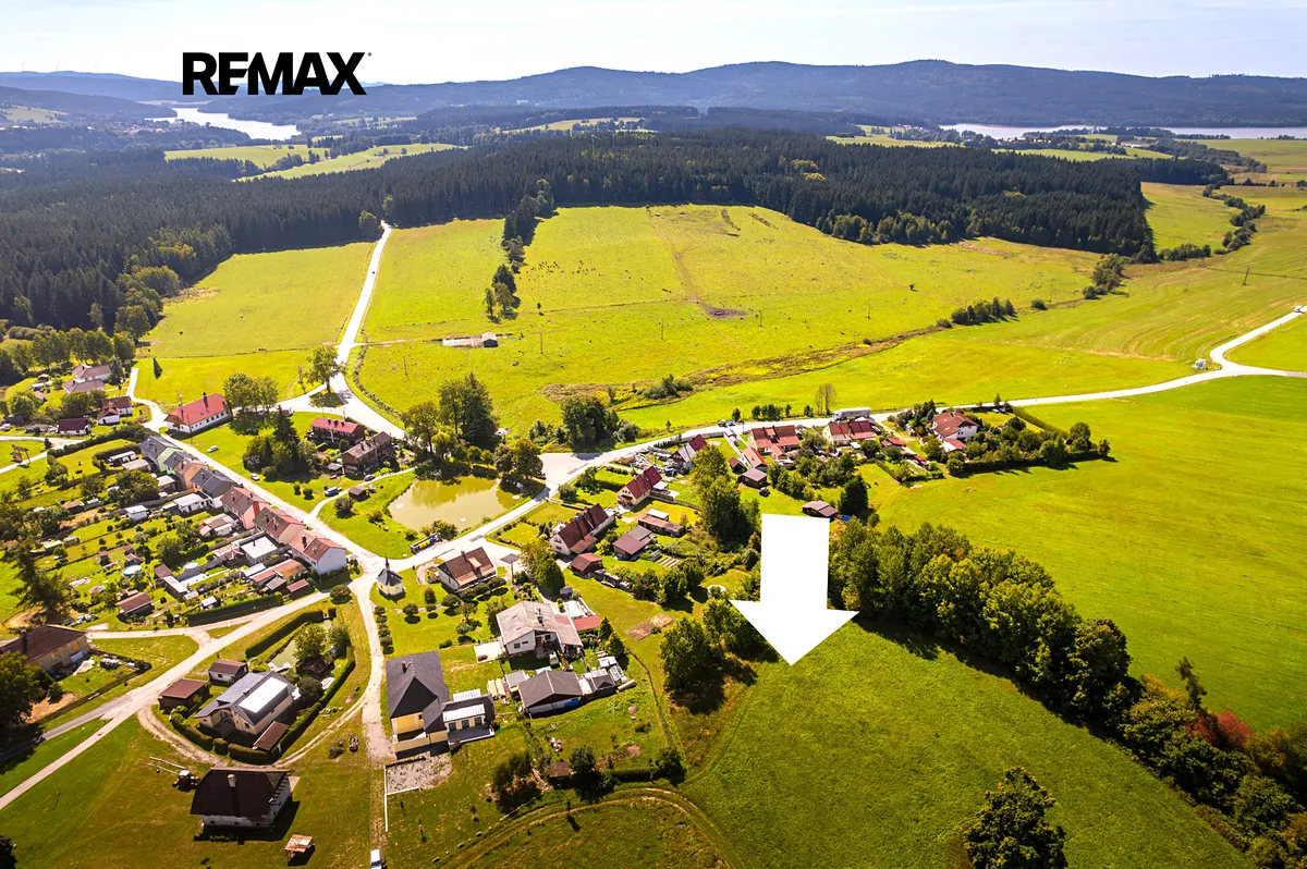 Prodej stavebního pozemku 2962 m²